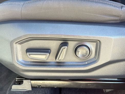 Used 2025 Toyota Tundra SR5 w/ SR5 Convenience Package image 11