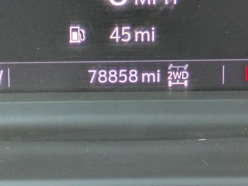 Used 2023 Chevrolet Silverado 2500 LT w/ Convenience Package image 21