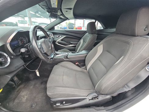 Used 2020 Chevrolet Camaro LT RWD image 11