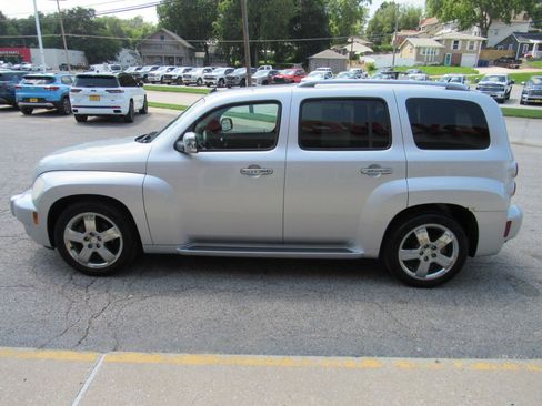 Used 2011 Chevrolet HHR LT w/ LT Preferred Equipment Group FWD image 9