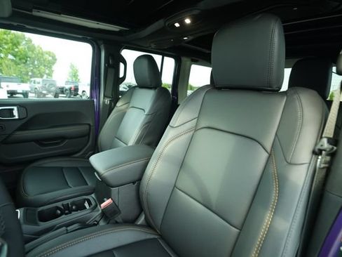 New 2026 Jeep Wrangler Unlimited Sahara AWD/4WD image 40
