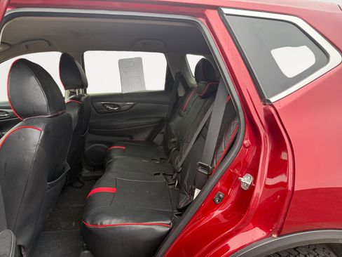 Used 2019 Nissan Rogue SV image 13