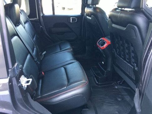 Used 2021 Jeep Wrangler Unlimited Rubicon AWD/4WD image 26