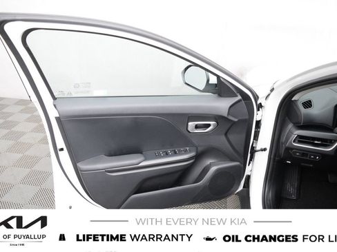 New 2026 Kia K4 FWD image 9