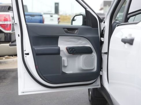 Certified 2024 Ford Maverick XLT image 29