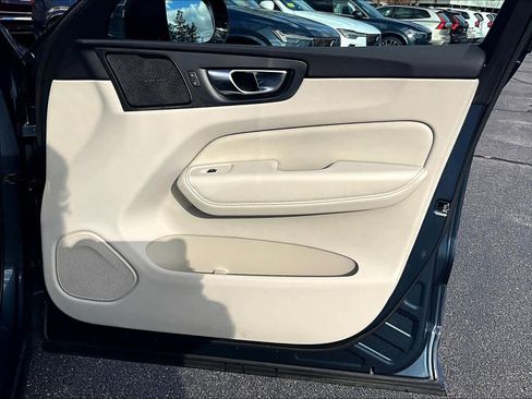 Certified 2023 Volvo XC60 B5 Plus w/ Climate Package image 21