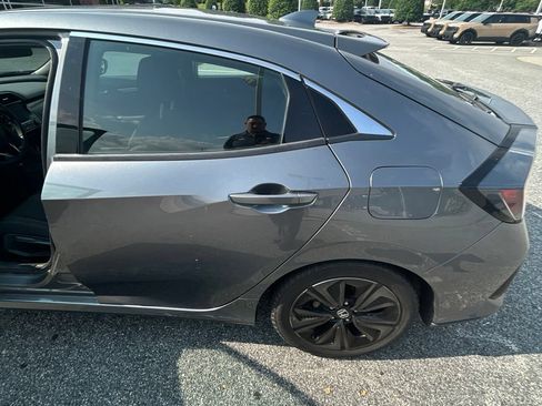 Used 2019 Honda Civic EX image 8