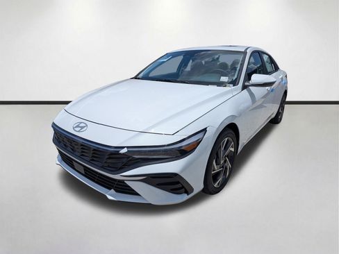 New 2026 Hyundai Elantra Limited FWD image 7