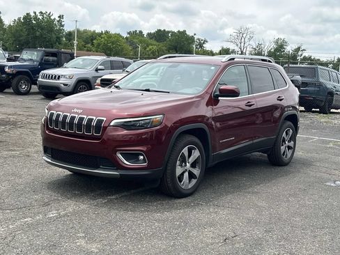 Used 2019 Jeep Cherokee Limited AWD/4WD image 7