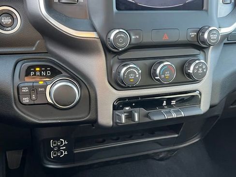 Used 2024 RAM 2500 Big Horn w/ Bed Utility Group image 25