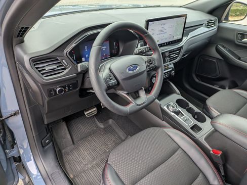 Certified 2024 Ford Escape ST-Line w/ Tech Pack #1 image 14