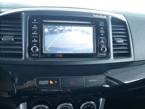 Used 2017 Mitsubishi Lancer ES FWD image 26