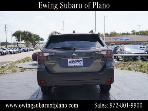 Used 2025 Subaru Outback Premium image 4