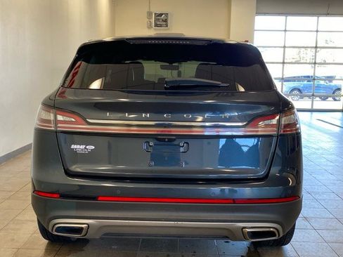 Used 2022 Lincoln Nautilus Reserve image 6