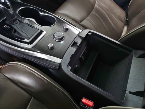 Used 2019 INFINITI QX60 Luxe w/ Essential Package image 33