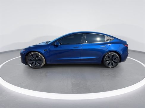 Used 2025 Tesla Model 3 Long Range image 5