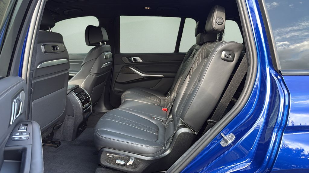 Used 2026 BMW X7 M60i AWD/4WD image 26