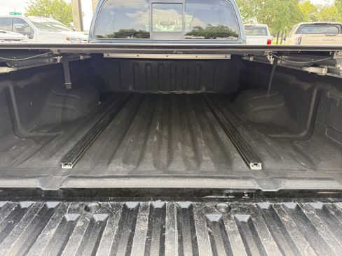 Used 2018 Nissan Frontier SV RWD image 30