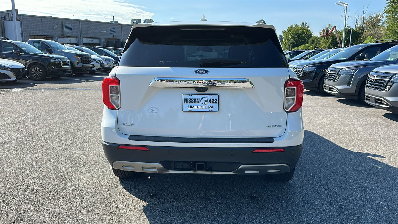 Used 2022 Ford Explorer XLT w/ Equipment Group 202A AWD/4WD image 6