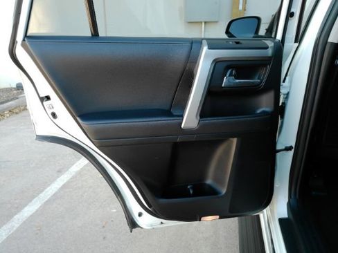 Used 2023 Toyota 4Runner Limited image 19