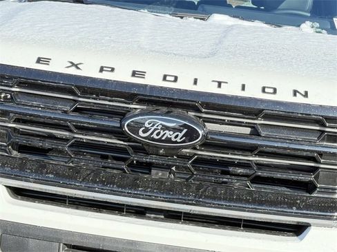 New 2026 Ford Expedition Platinum w/ Stealth Appearance Package image 3