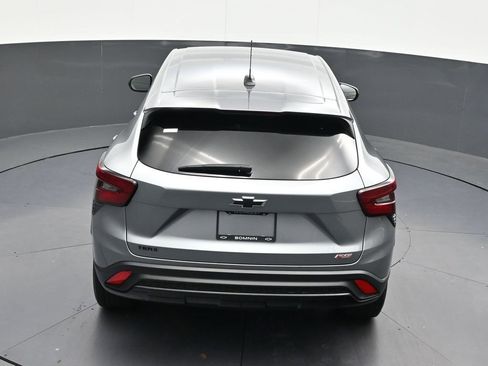 Used 2024 Chevrolet Trax RS FWD image 23