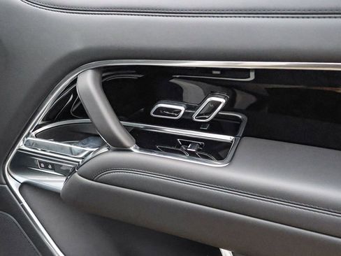 New 2025 Land Rover Range Rover SE image 20