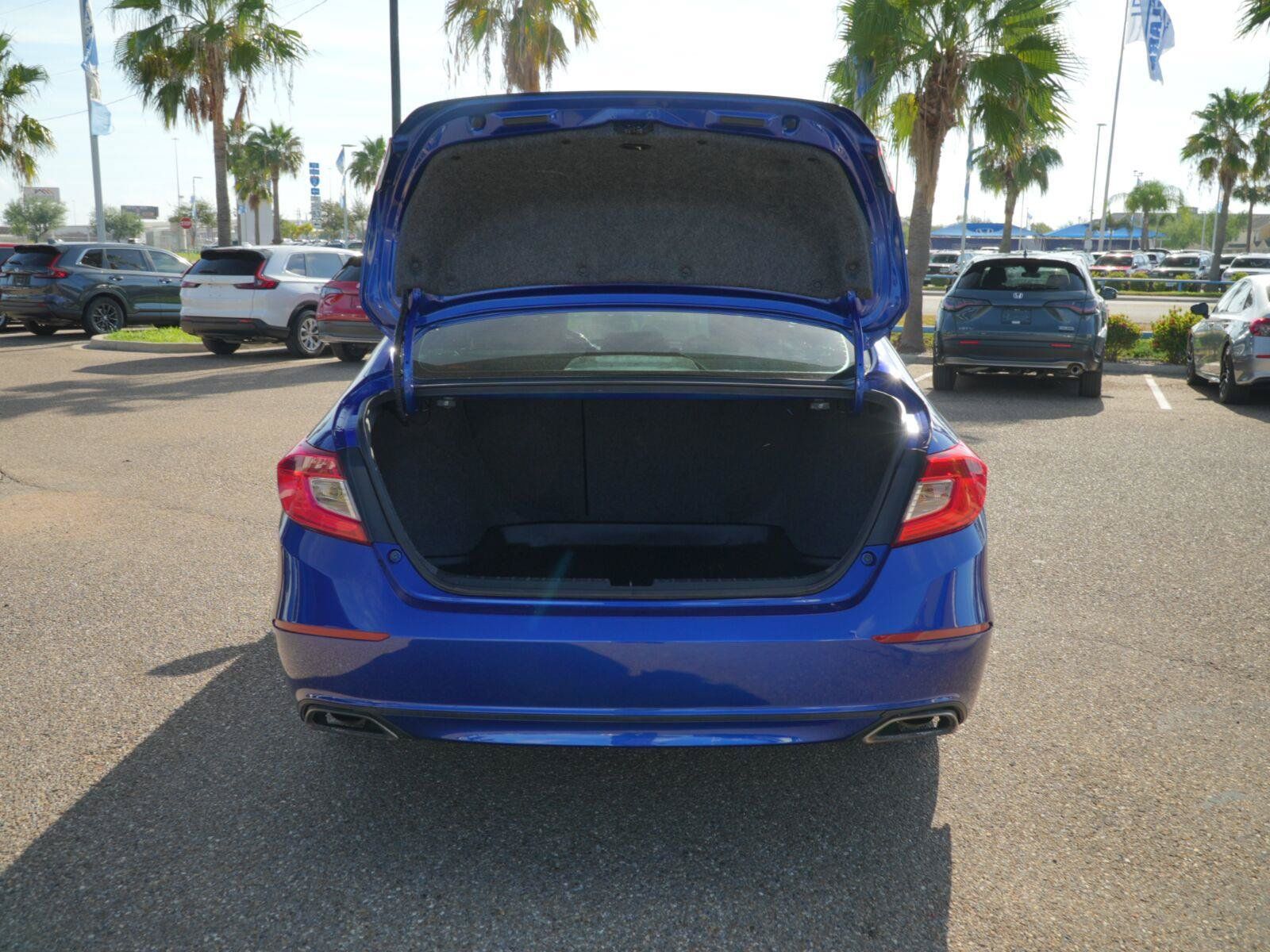 Used 2020 Honda Accord Sport image 11