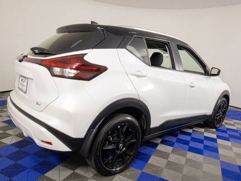Used 2024 Nissan Kicks SV FWD image 5