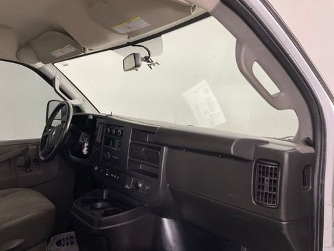 Used 2020 Chevrolet Express 3500 Extended w/ Driver Convenience Package RWD image 26