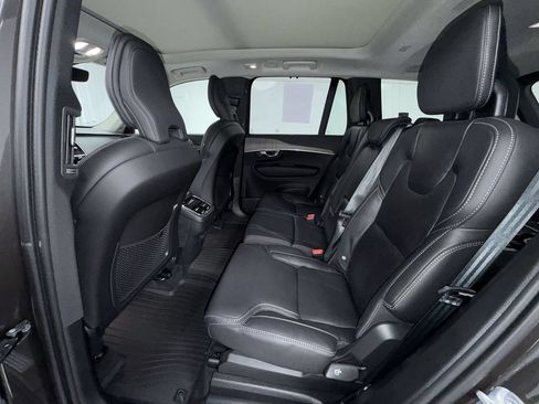 Used 2024 Volvo XC90 B6 Ultimate w/ Protection Package Premier AWD/4WD image 13