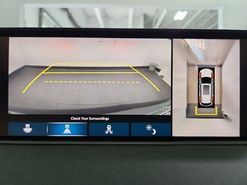 Certified 2023 Acura MDX SH-AWD w/ Advance Package image 24
