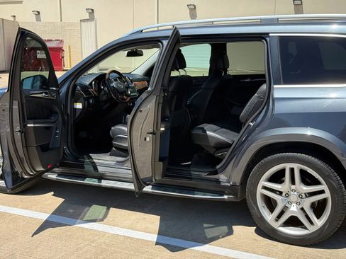 Used 2013 Mercedes-Benz GL 550 4MATIC image 11