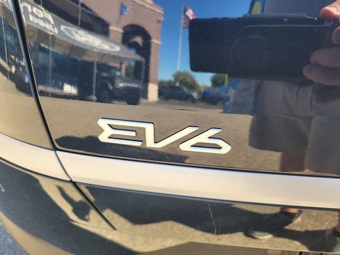 Used 2024 Kia EV6 Light AWD/4WD image 7