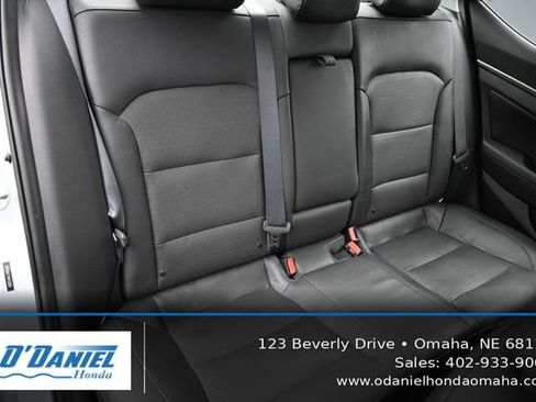 Used 2017 Hyundai Elantra Limited w/ Limited Ultimate Package 09 FWD image 39