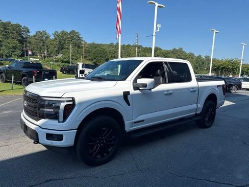 Used 2025 Ford F150 Lariat w/ Equipment Group 502A High AWD/4WD image 9