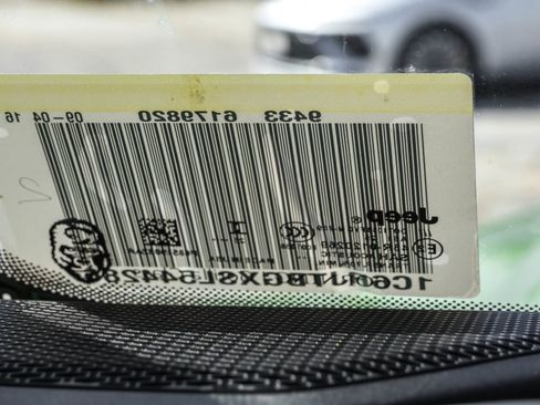 New 2025 Jeep Gladiator Rubicon w/ Convenience Group image 29