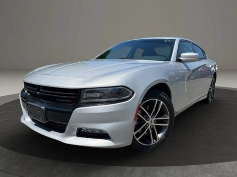 Used 2019 Dodge Charger SXT AWD/4WD image 1