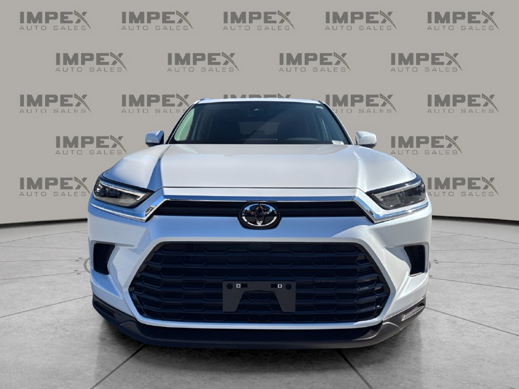 Used 2026 Toyota Grand Highlander XLE FWD image 8