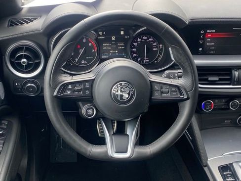 Used 2023 Alfa Romeo Stelvio Veloce image 45