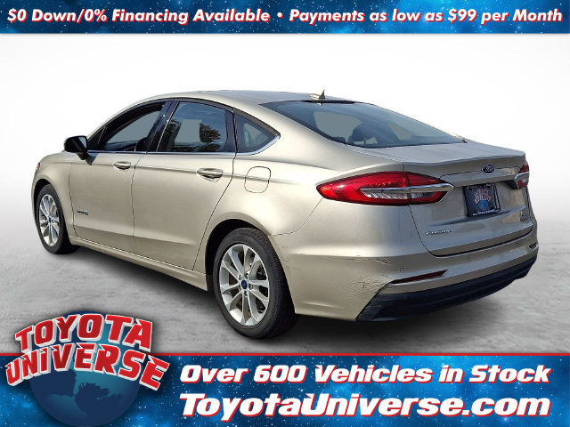 Used 2019 Ford Fusion SE FWD image 6
