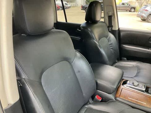 Used 2023 Nissan Armada SL w/ Captain's Chairs Package RWD image 18