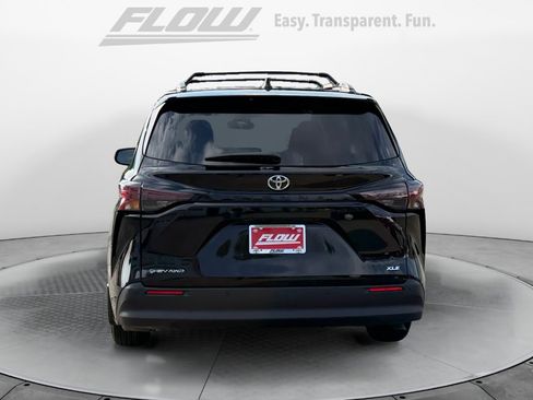 Certified 2026 Toyota Sienna XLE AWD/4WD image 8