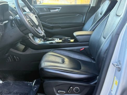Used 2018 Ford Edge Titanium image 20