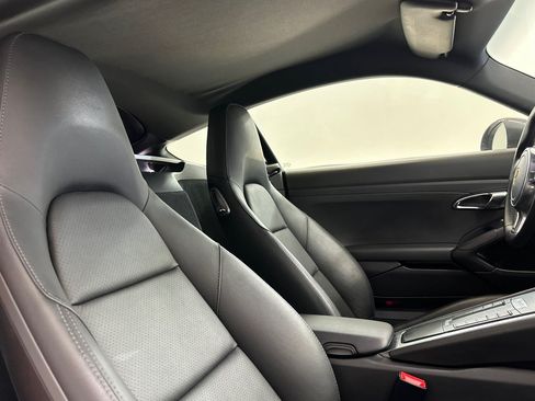 Used 2016 Porsche Cayman RWD image 23