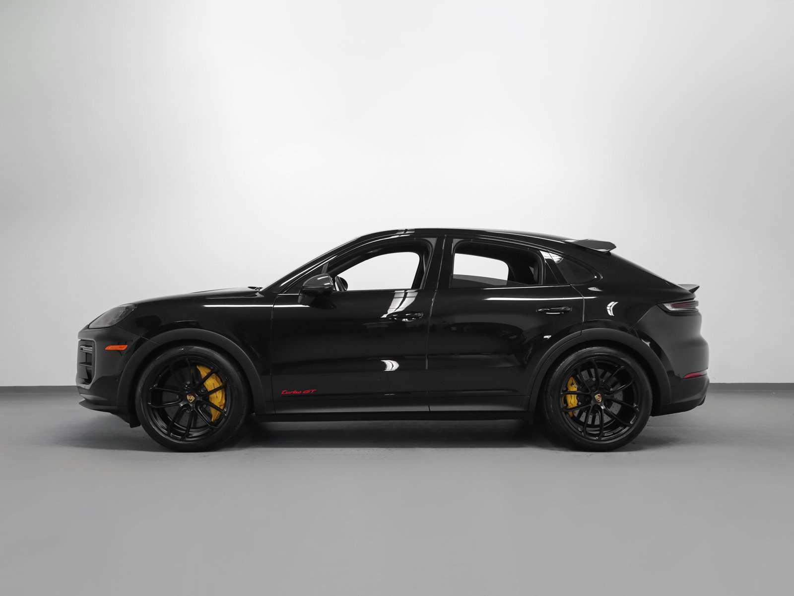 Certified 2024 Porsche Cayenne Turbo GT AWD/4WD image 2