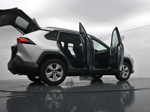 Used 2021 Toyota RAV4 XLE w/ Convenience Package AWD/4WD image 29