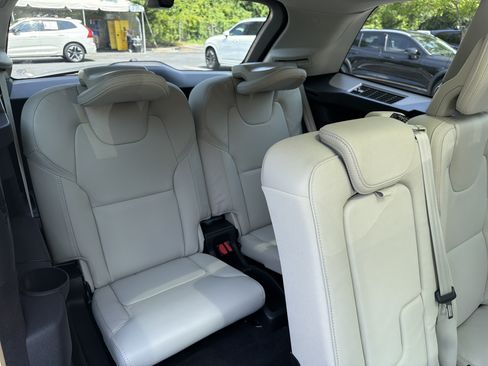 Certified 2026 Volvo XC90 B6 Ultra w/ Protection Package Premier AWD/4WD image 33