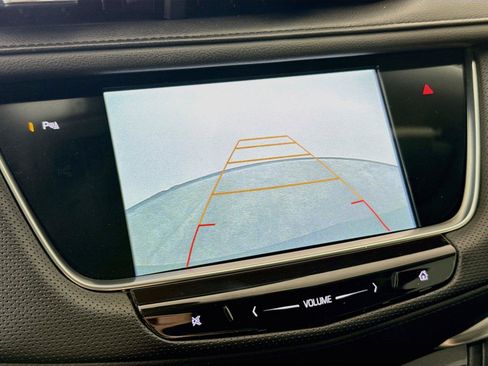 Used 2017 Cadillac XT5 Luxury w/ Driver Awareness Package FWD image 14