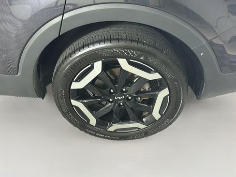 Used 2025 Kia Telluride S FWD image 11